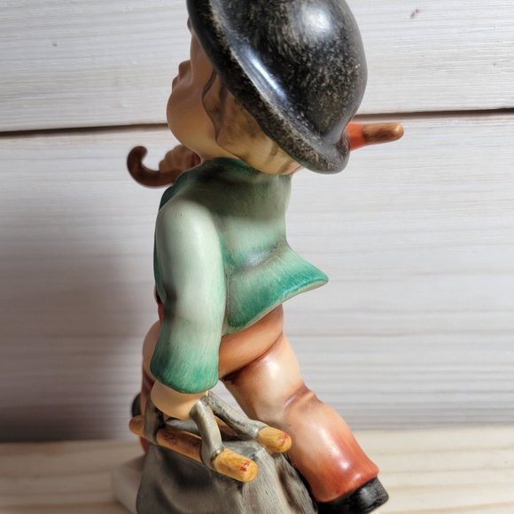 hummel figurine "merry wanderer" 7/0 TMK-6 5 3/4" Tall - Picture 2 of 6